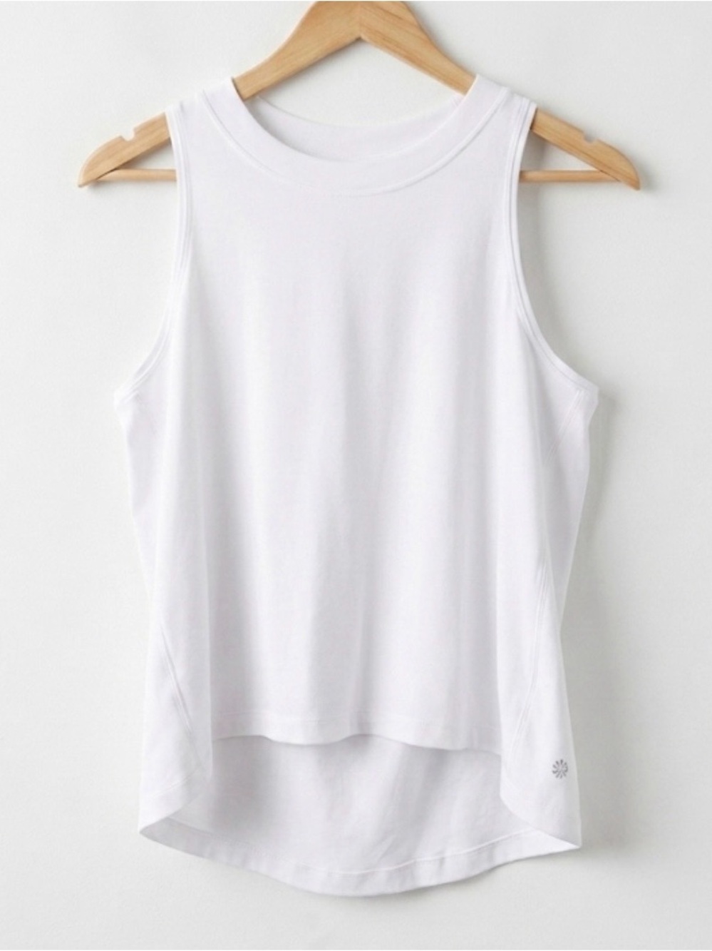 Athleta White Athleisure V Back High Low Tank Top Medium Clean Girl